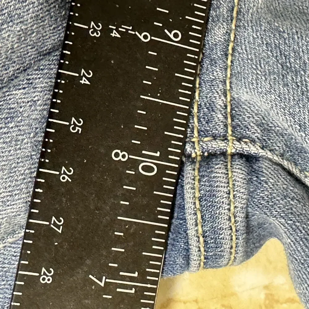 Judy Blue Jeans Womens 3/26 Light Wash Relaxed Fit Stretch Denim JB82336LT